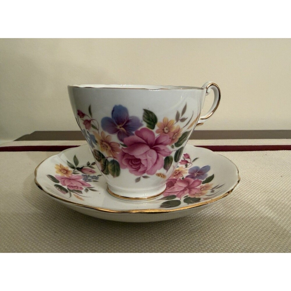 Vintage Regency Bone China Teacup & Saucer Set Made In England Floral Design